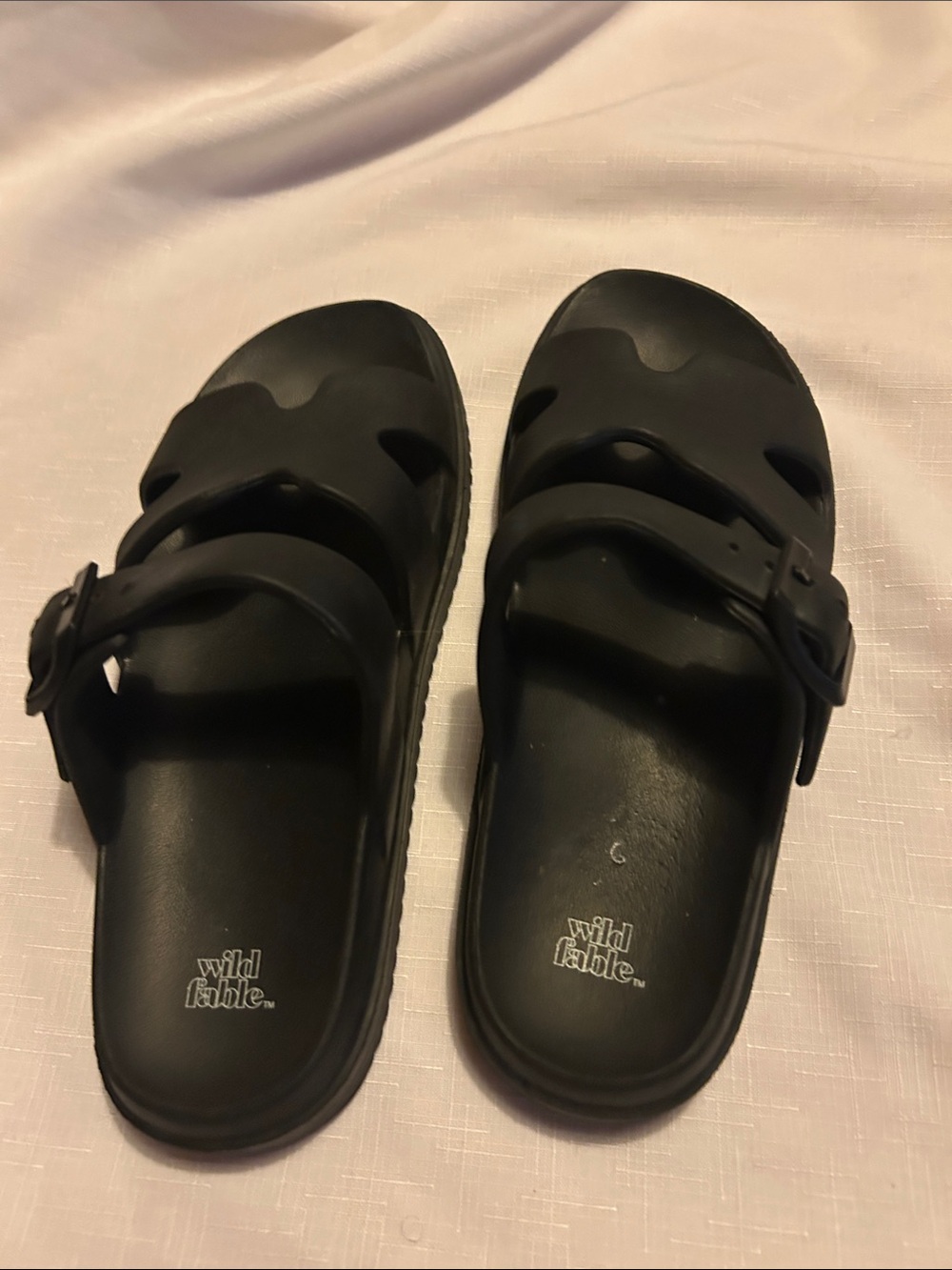 wild fable Black Kids' Buckle Slide Sandals